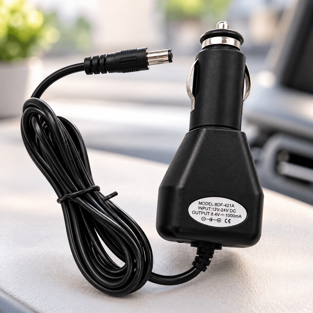Автомобільний зарядний пристрій 12 V / Зарядний пристрій для акумулятора від прикурювача