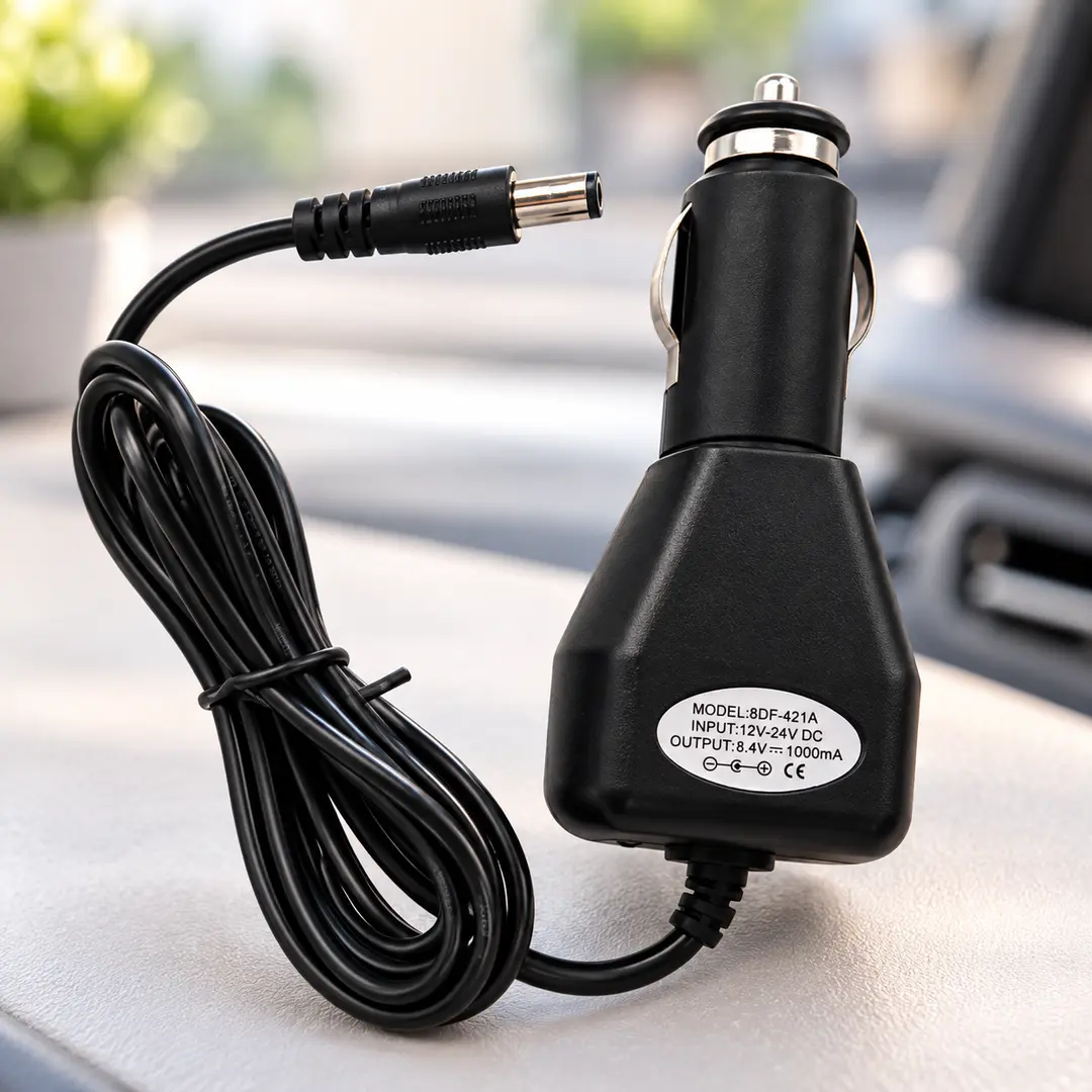 Автомобільний зарядний пристрій 12 V / Зарядний пристрій для акумулятора від прикурювача