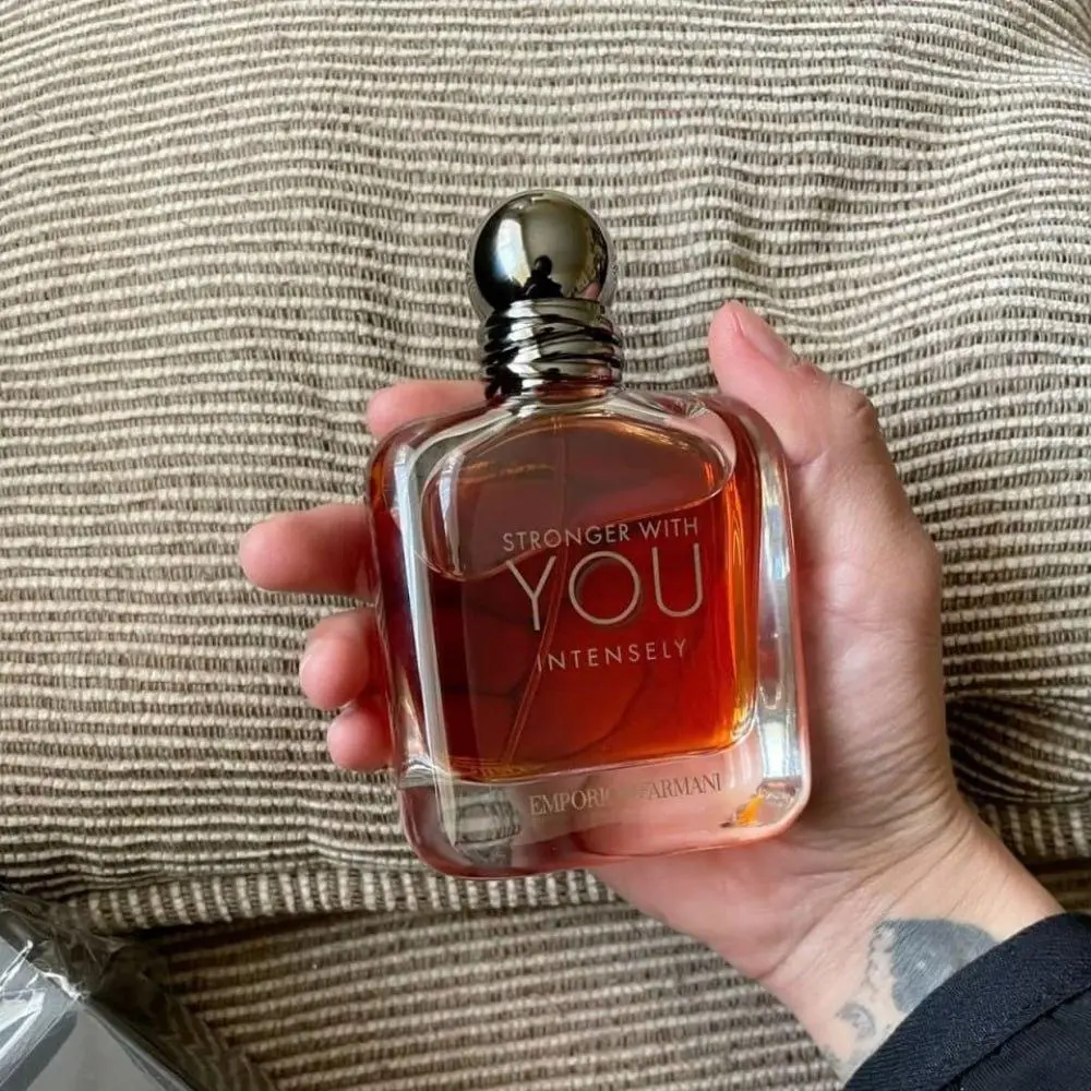 Чоловічі парфуми Giorgio Armani Emporio Armani Stronger With You Intensely 100 мл — Стійкий шлейфовий аромат