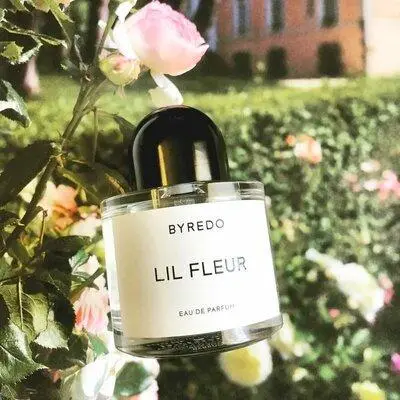Парфумована вода Byredo Lil Fleur для чоловіків і жінок